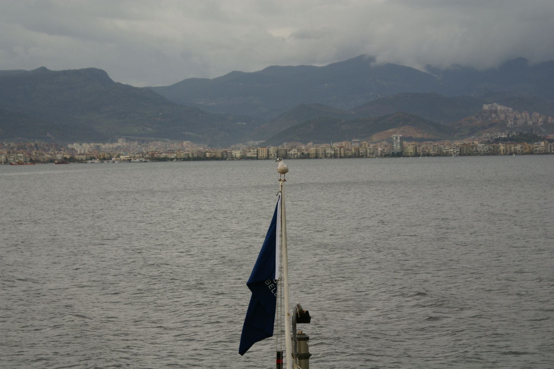 Bay of Izmir, a view of Karsiyaka from Bostanli shore (Ferry) - panoramio.jpg