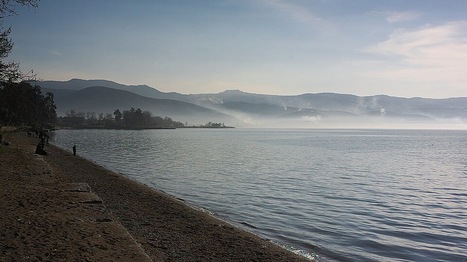 Lake Iznik Shore.jpg