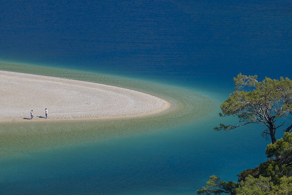 Oludeniz Lagoon in Fethiye.jpg