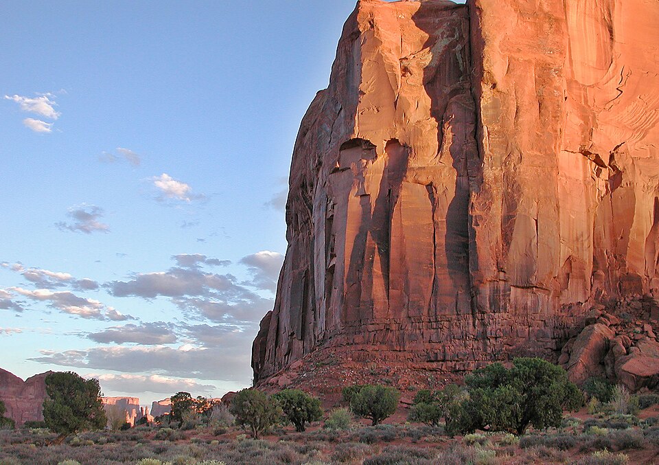Monument valley roche.jpg
